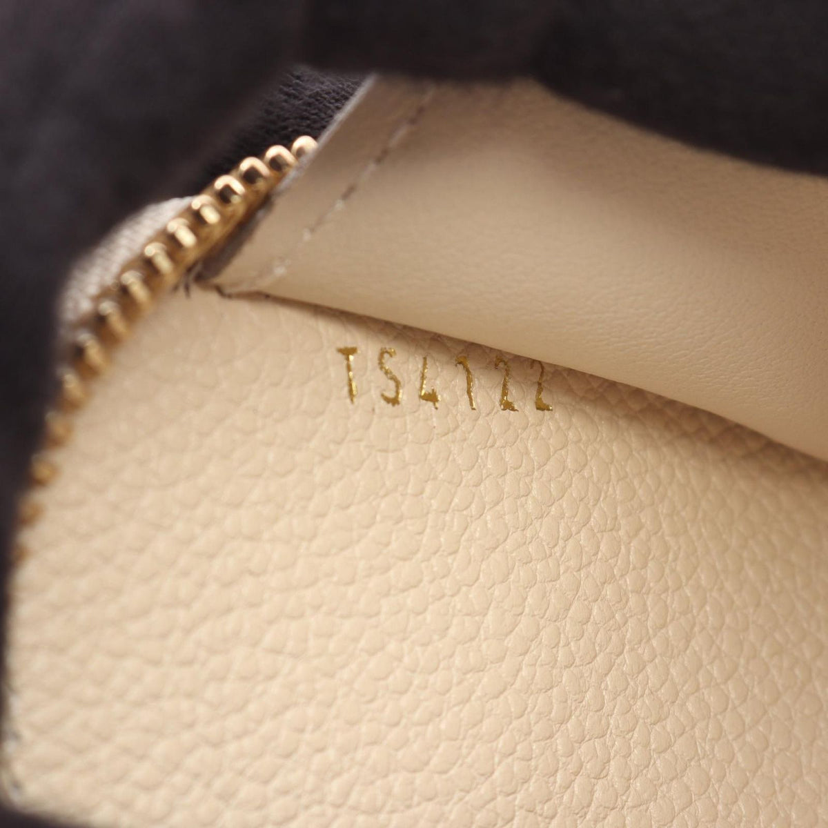 Louis Vuitton Roundwallet Portefeuille Wallet — view 6