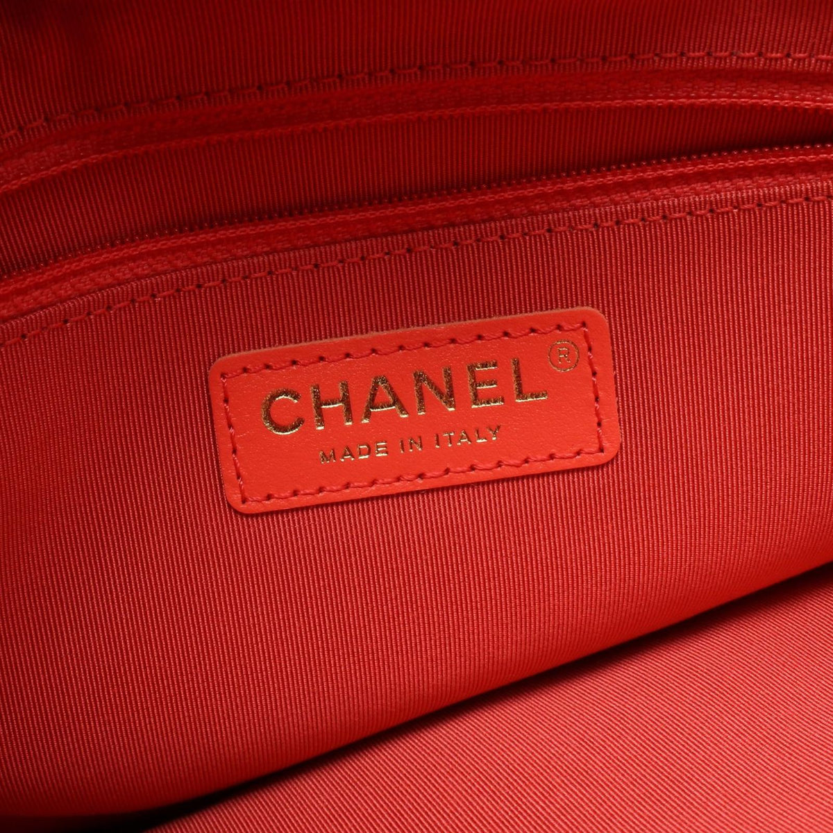 Chanel Backpack Quilted Loop Handle Red Skin Chain — view 4