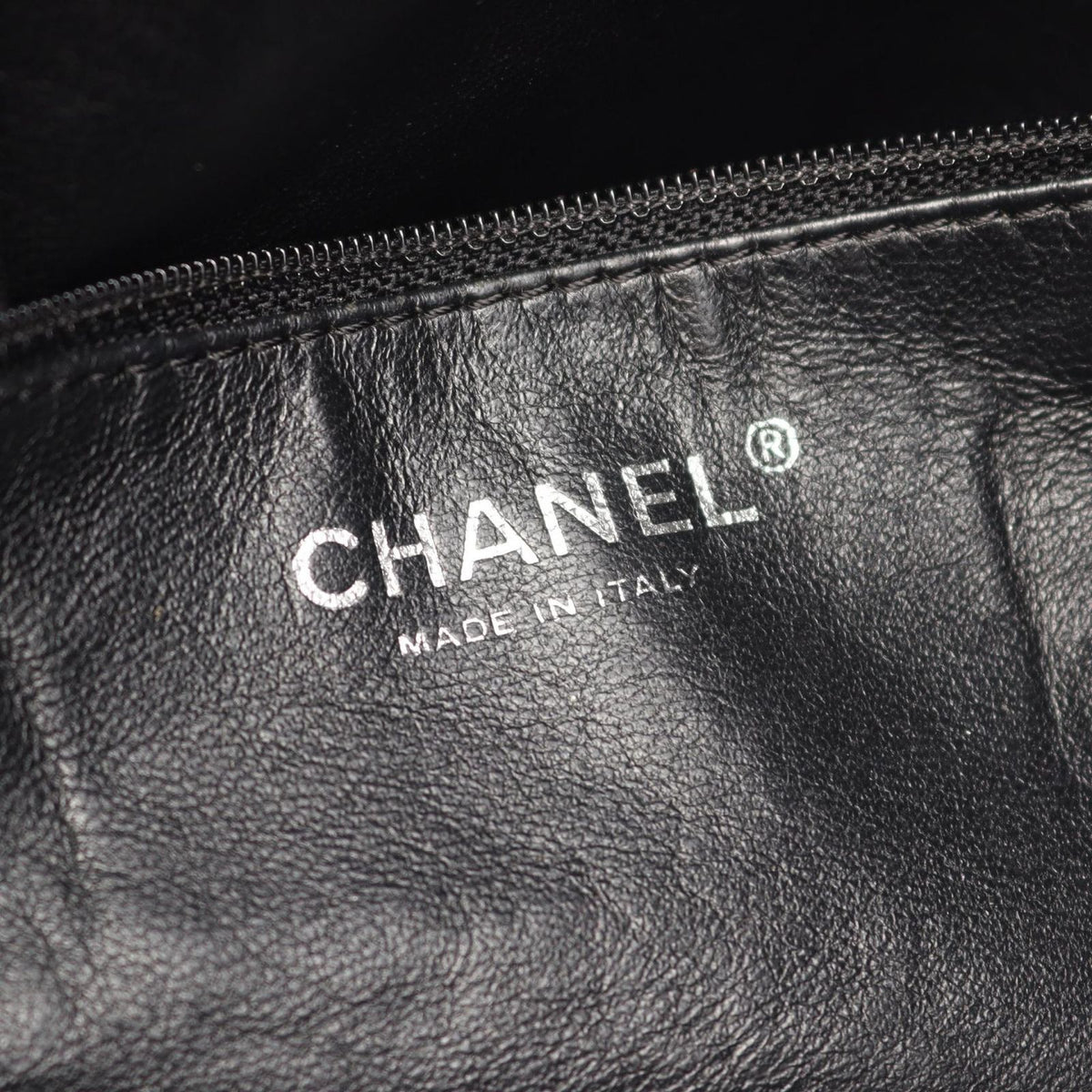 Chanel Shoulder Bag Hobo Black Leather — view 4