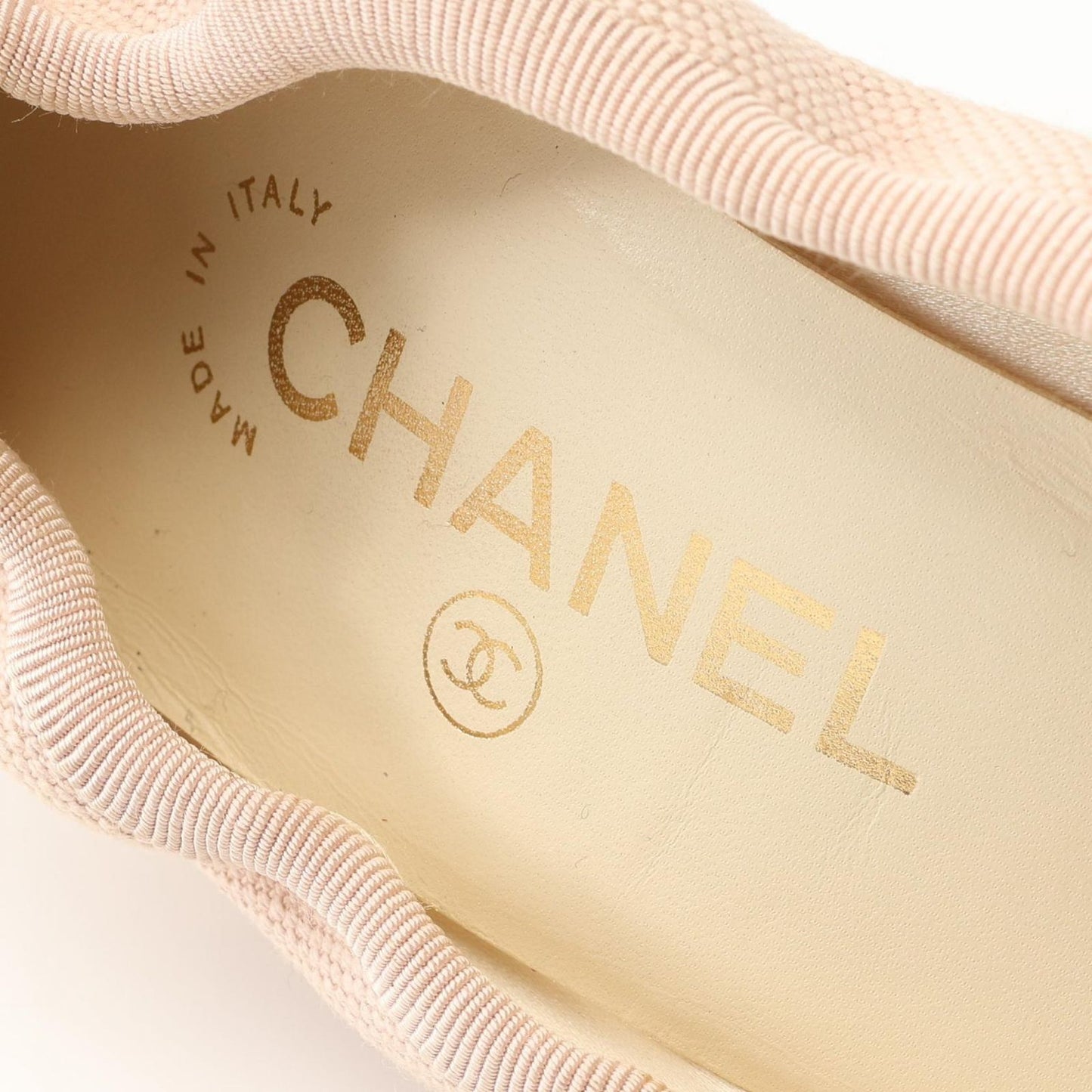 Chanel Pumps CC Logo Ribbon Pink Canvas Leather Heel — view 5
