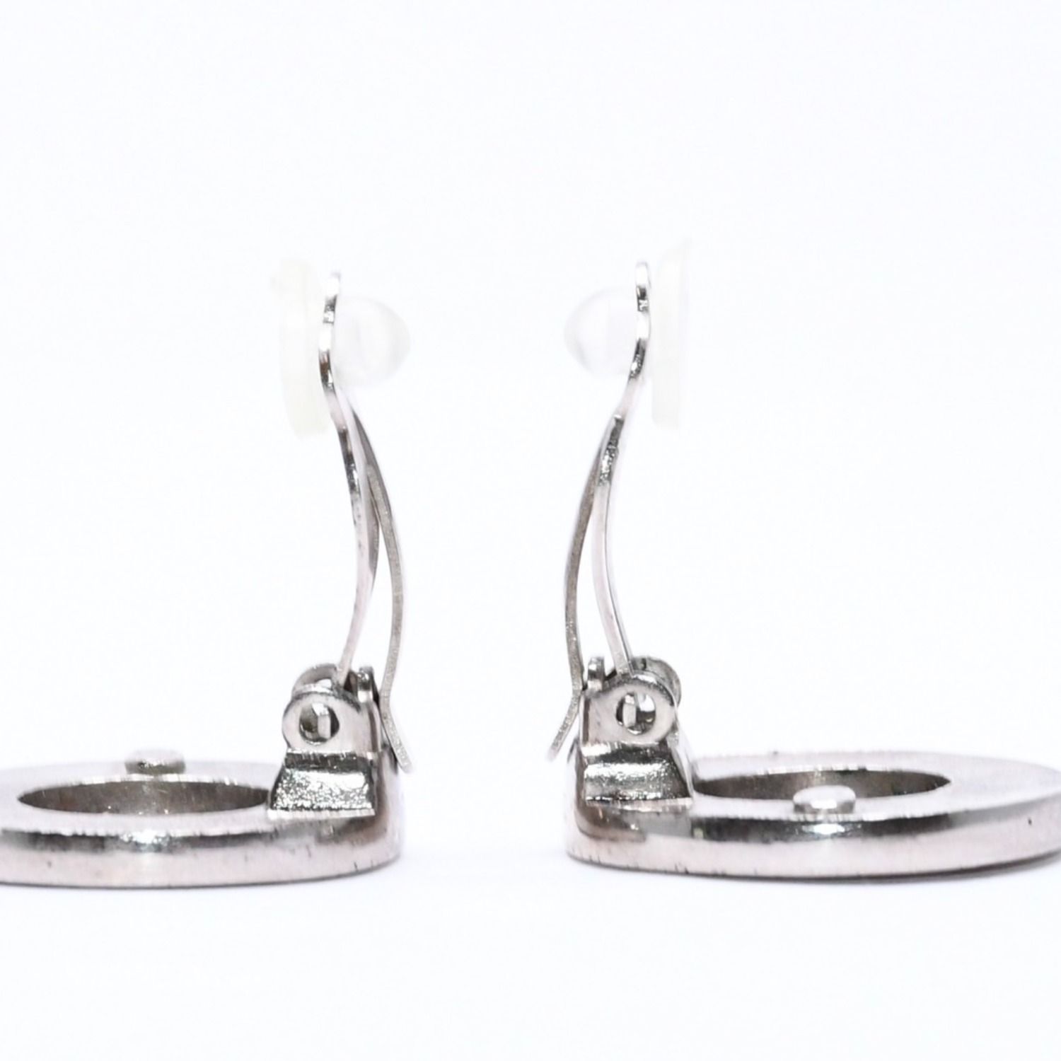 Chanel Vintage CC Logo Earrings 97 Metal Silver — view 8