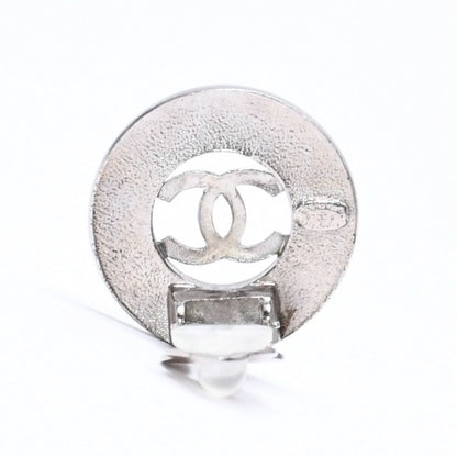 Chanel Vintage CC Logo Earrings 97 Metal Silver — view 6