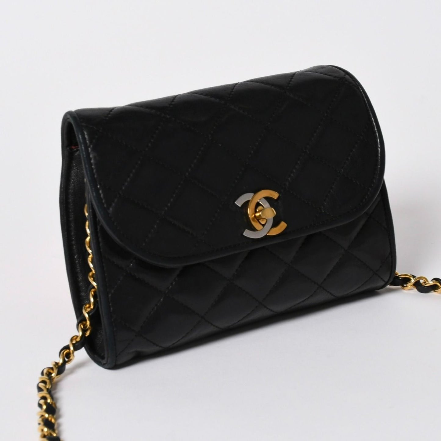 Chanel Mini Quilted S Flap S Chain Shoulder Bag Limited Edition CC Logo — view 3