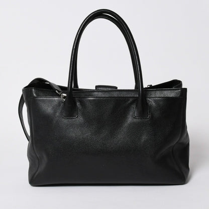 Chanel Executive Tote Bag Medium CC Logo Caviar Leather Black — view 2