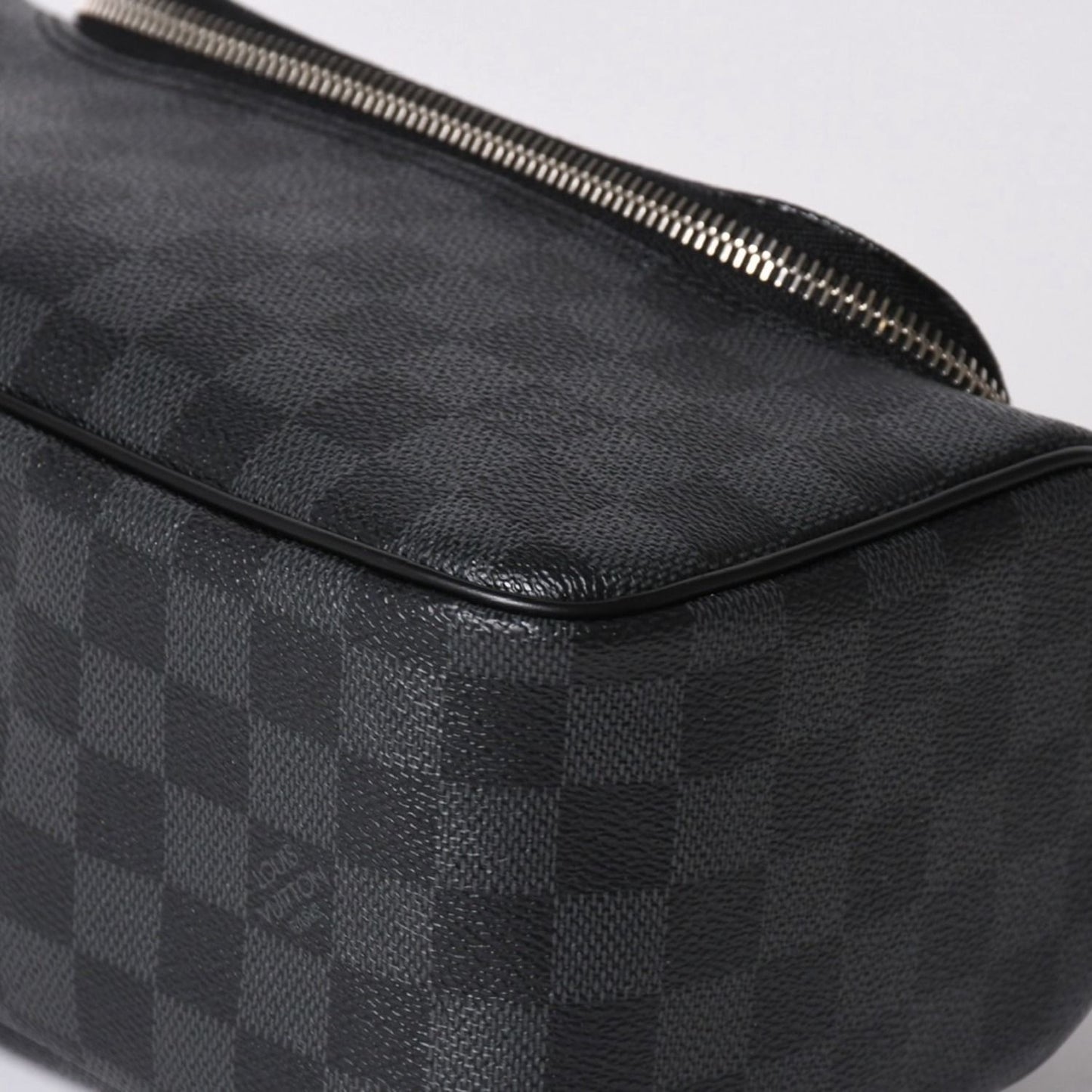 Louis Vuitton Damier Graphite Toilet Pouch Travel Bag Black — view 7