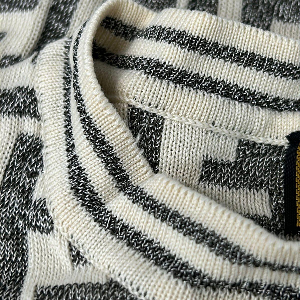 Fendi Short Sleeve Sweater Ivory Gray Crew Neck Zucca Pattern — view 5