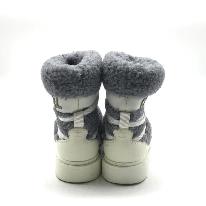 Chanel CC Logo Shearling Snow Boots Quilted Style Gray Shoes — view 3
