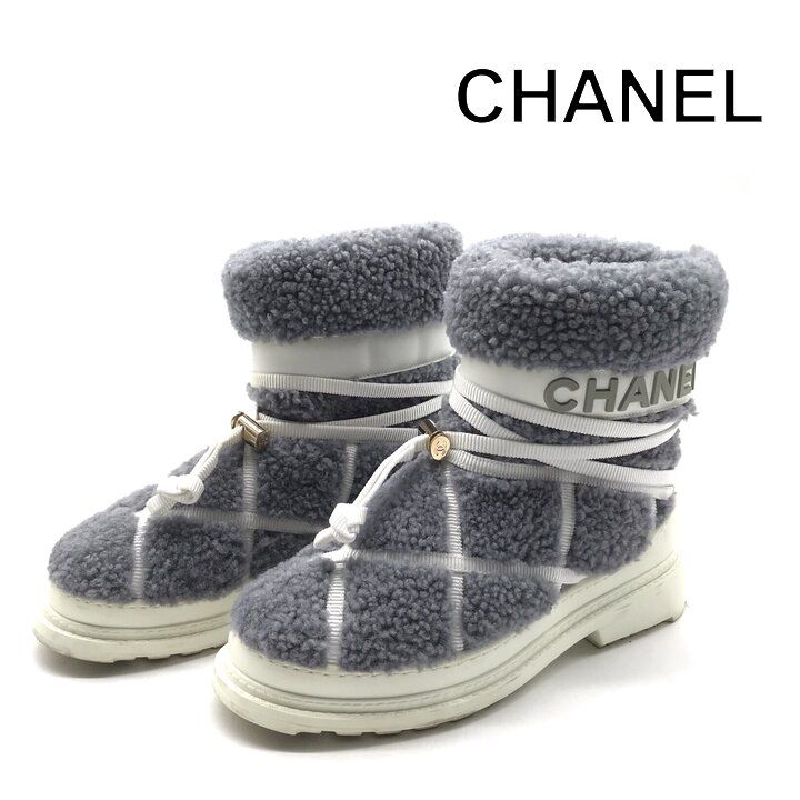 Chanel CC Logo Shearling Snow Boots Quilted Style Gray Shoes