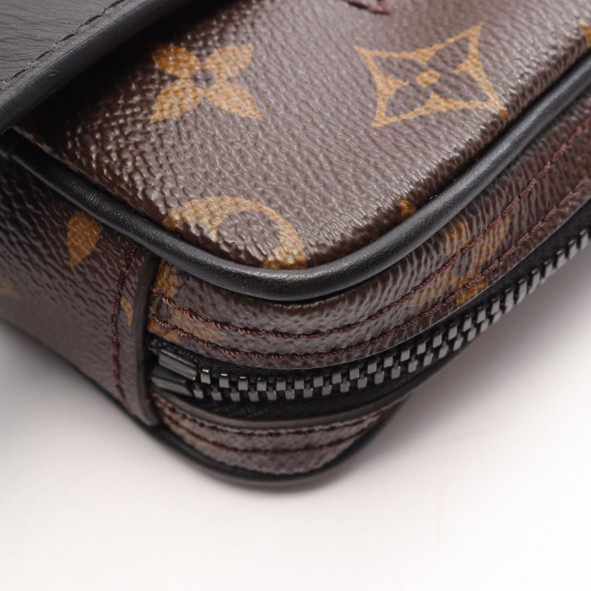 Louis Vuitton Shoulder Bag Utility Harness Canvas Leather — view 7