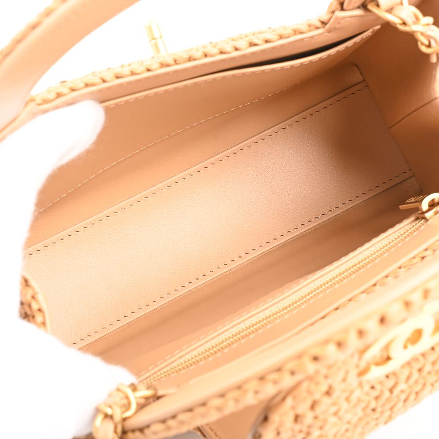 Chanel Shoulder Bag Mini Shopping — view 4