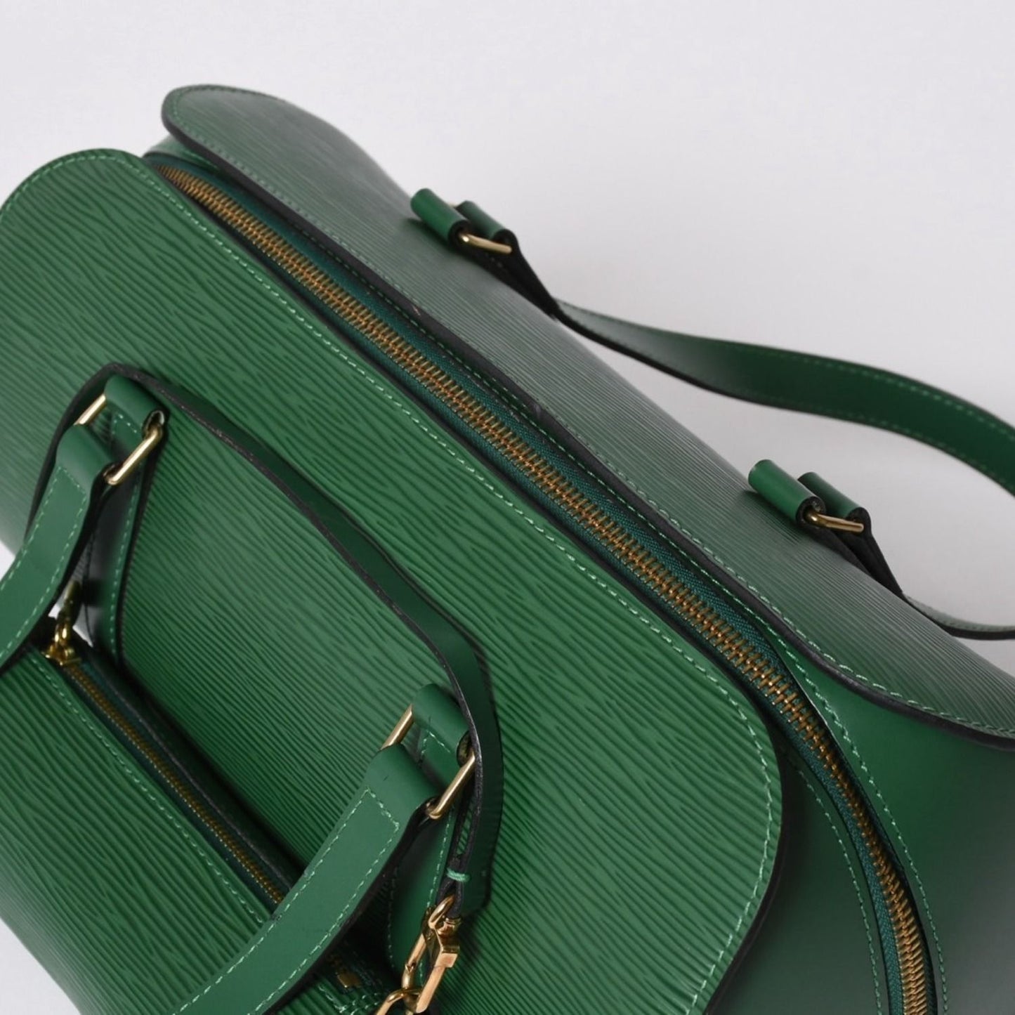Louis Vuitton Epi Soufflot Shoulder Bag Borneo Green — view 8