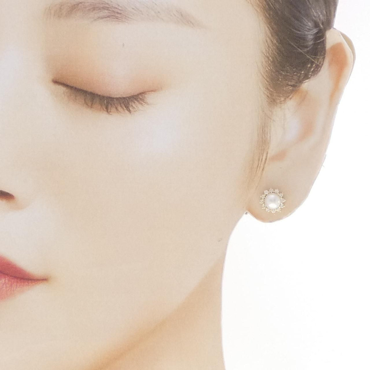Tiffany & Co Akoya Pearl Earrings 5.6 — view 4