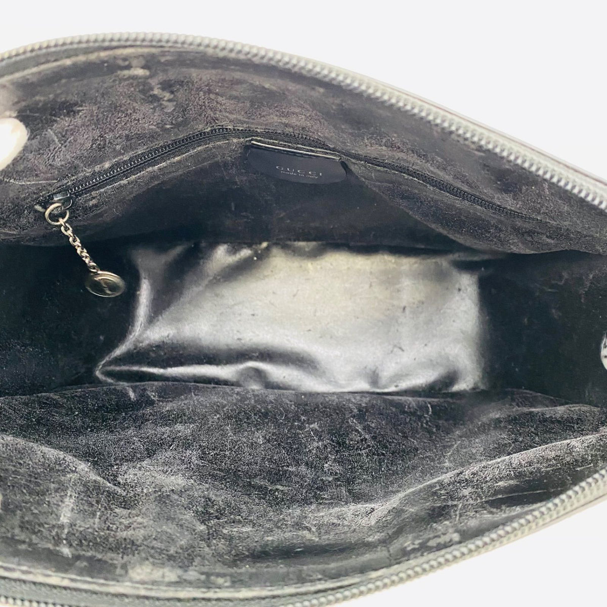 Gucci Shoulder Bag Interlocking G Logo Patent Black — view 8