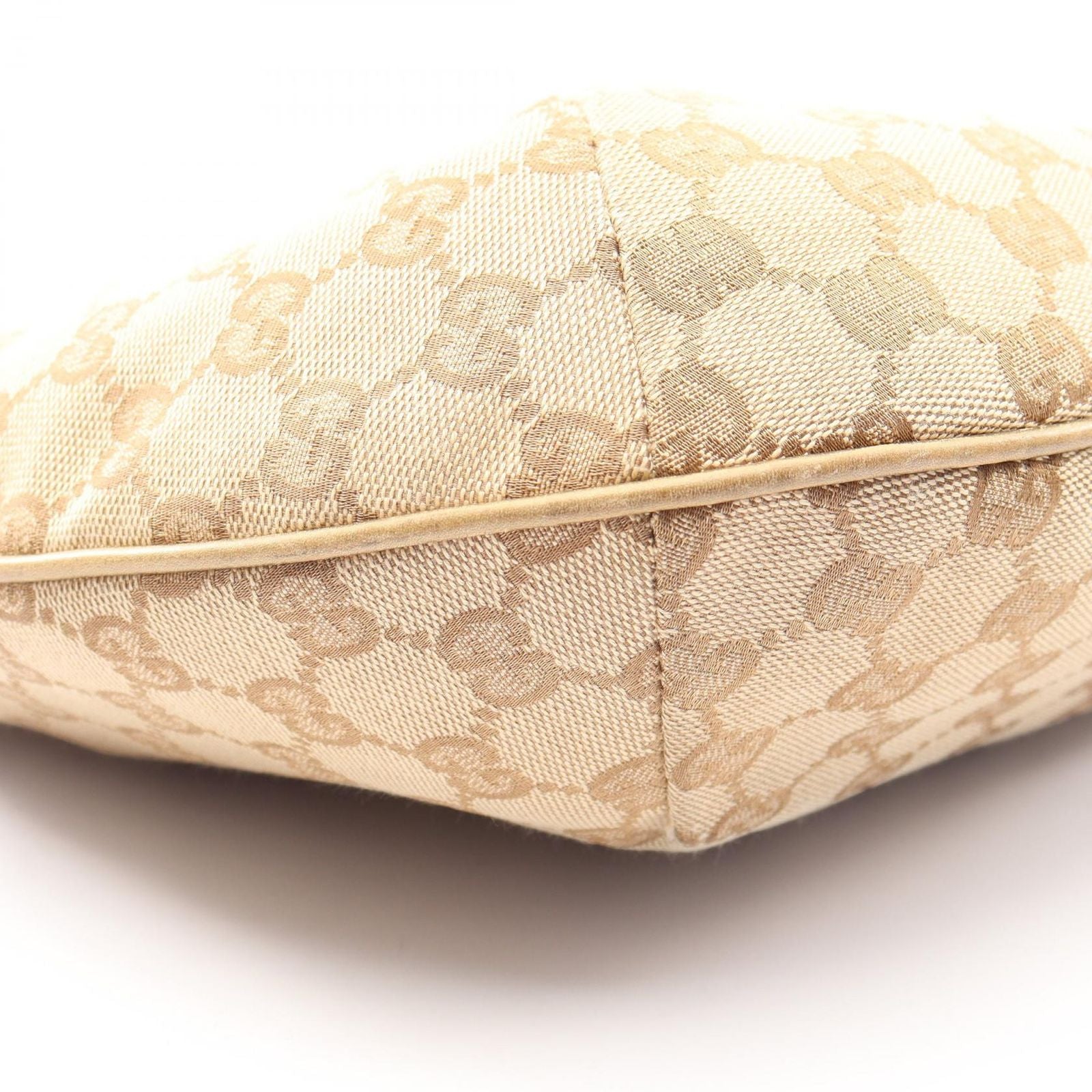Gucci Shoulder Bag GG Canvas Beige Gold — view 6