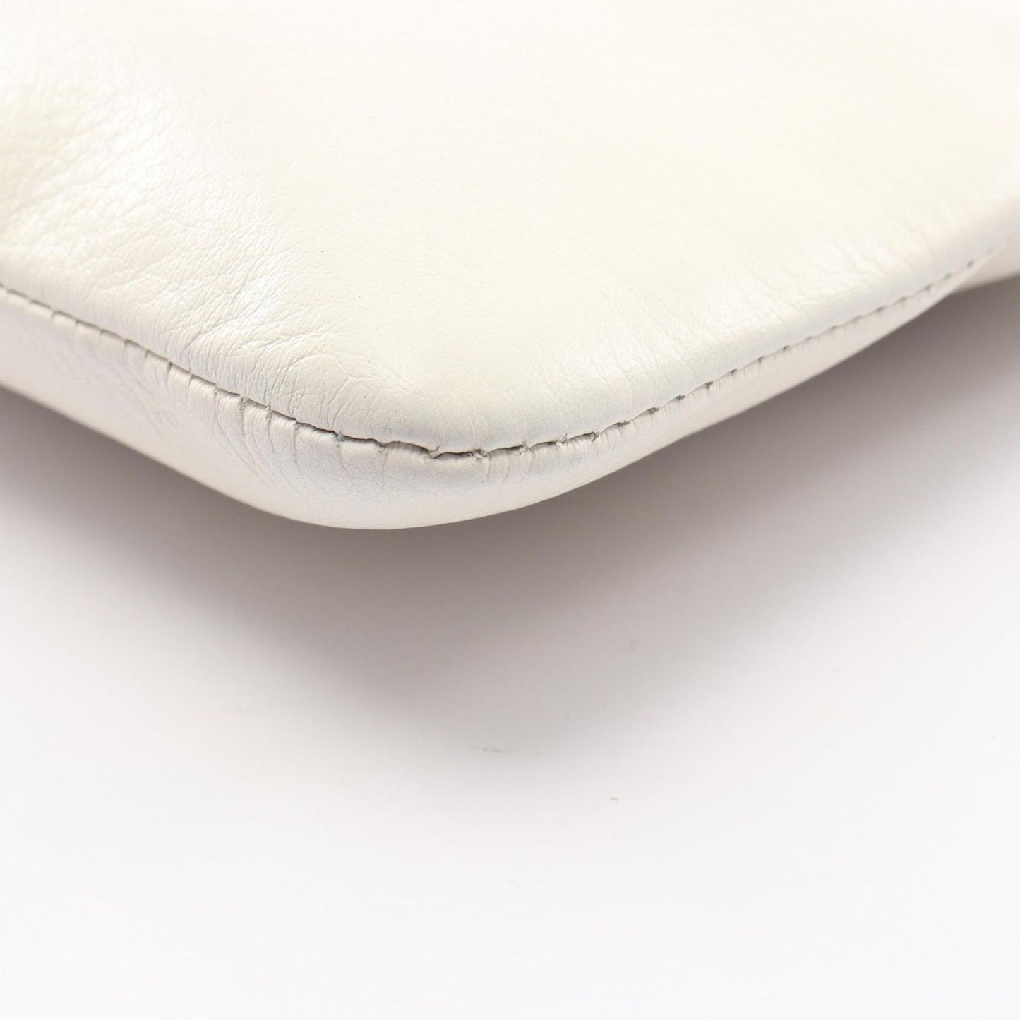 Balenciaga Clutch Everyday Pouch White Leather — view 6