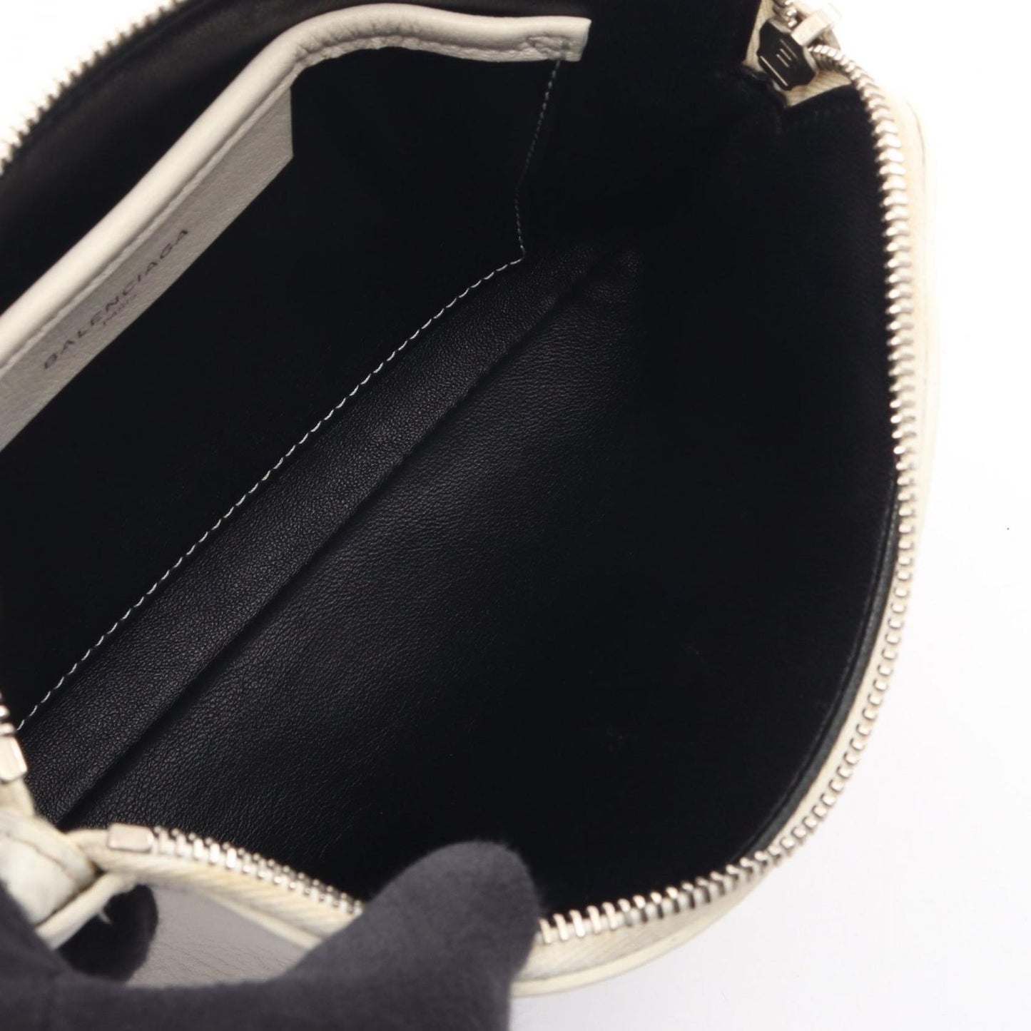 Balenciaga Clutch Everyday Pouch White Leather — view 3