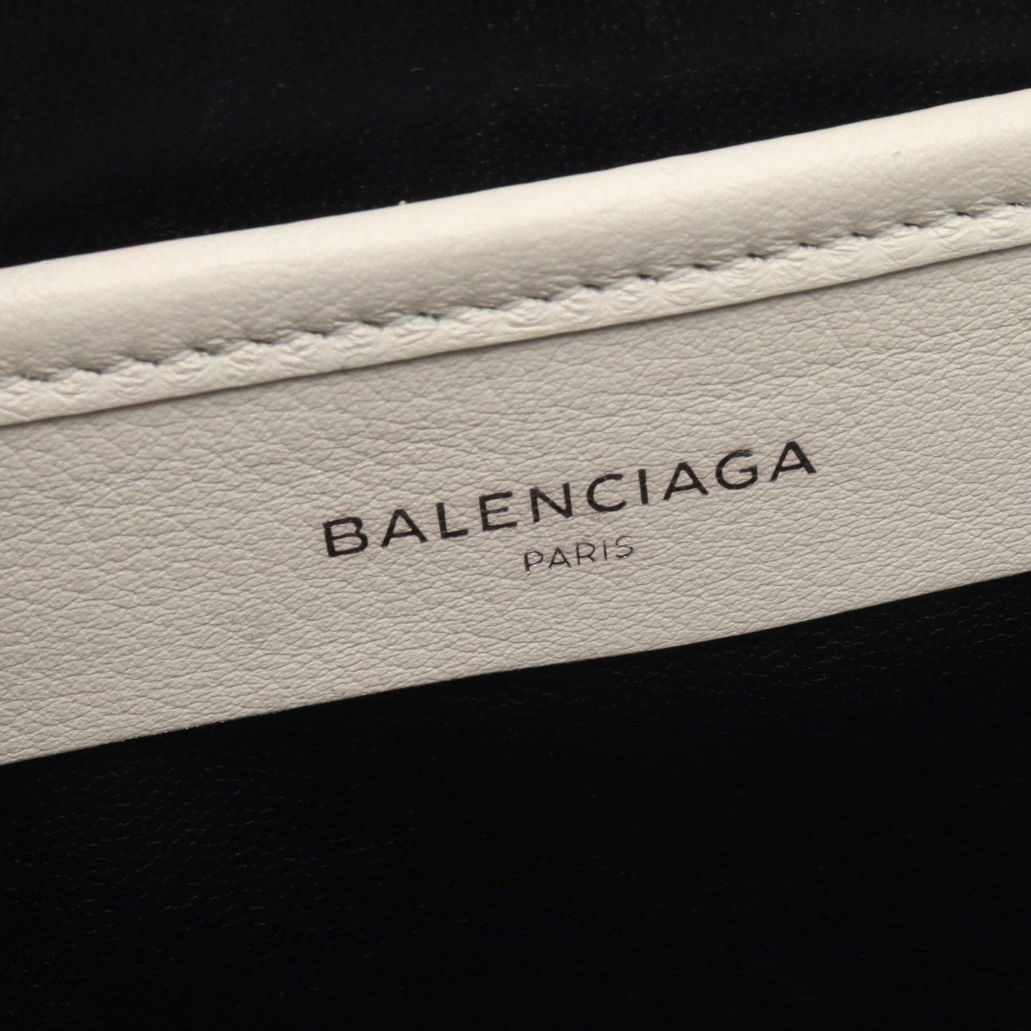 Balenciaga Clutch Everyday Pouch White Leather — view 4