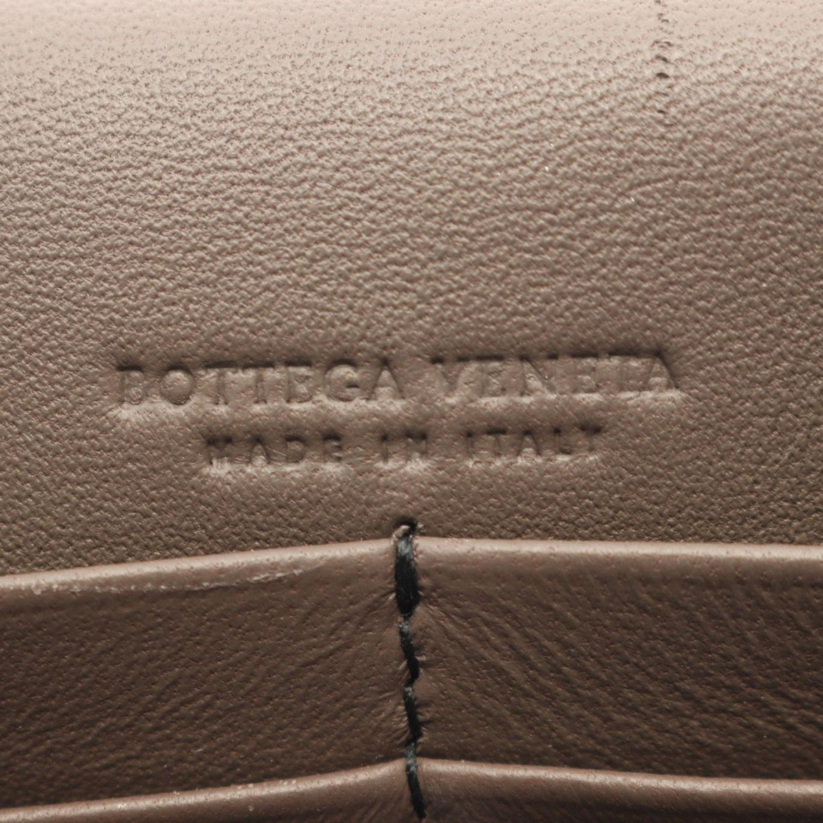 Bottega Veneta Shoulder Bag Red Pink Gray Leather Chain Wallet — view 5