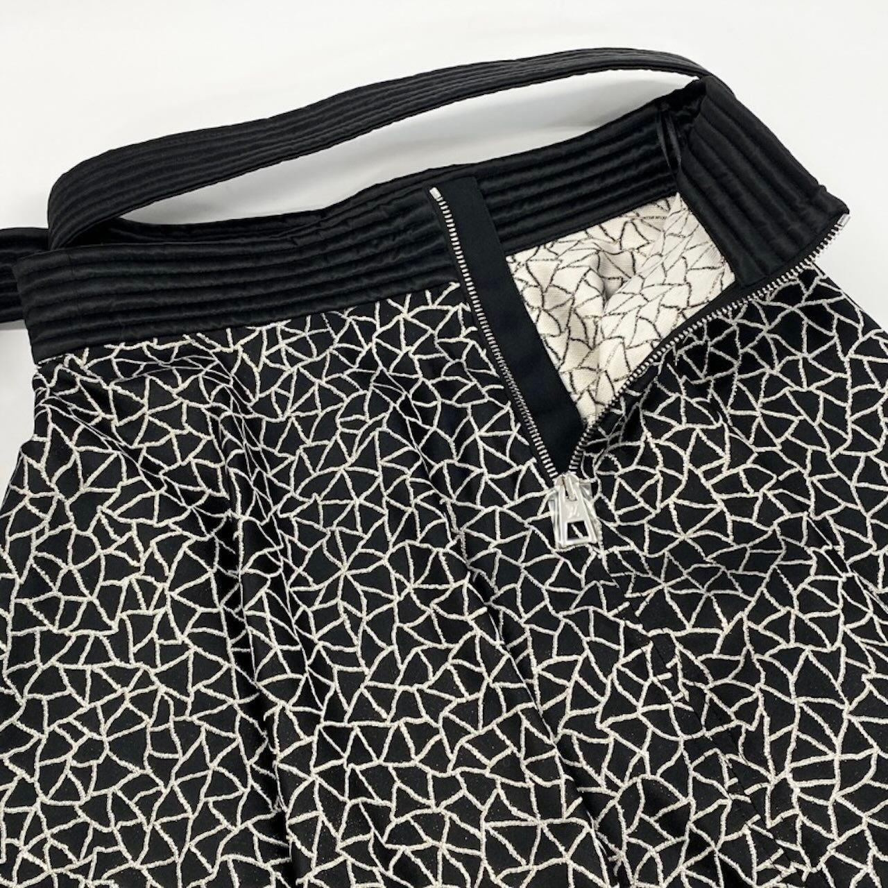 Louis Vuitton Yayoi Kusama Flower Skirt Flare with Belt — view 4