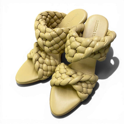 Bottega Veneta Intrecciato Curve Sandals Leather — view 2