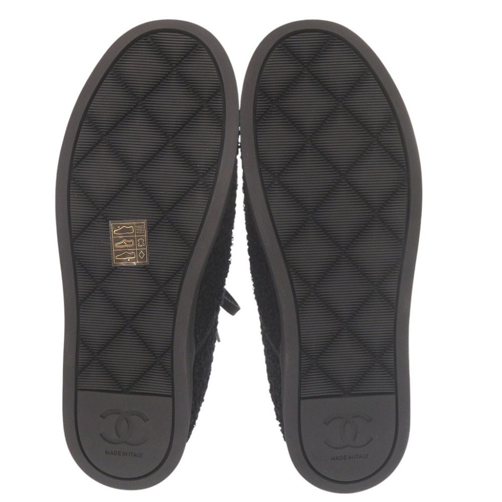 Chanel Logo Black Low-Cut Sneakers 37 — view 5