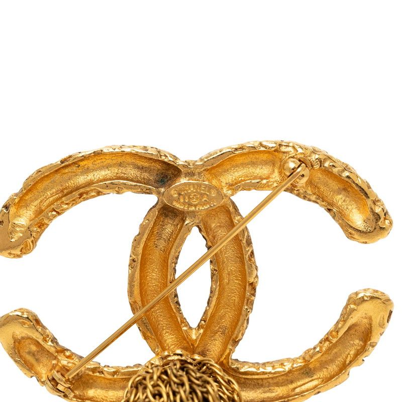 Chanel Vintage CC Logo Lava Fringe Brooch Gold Plated — view 3