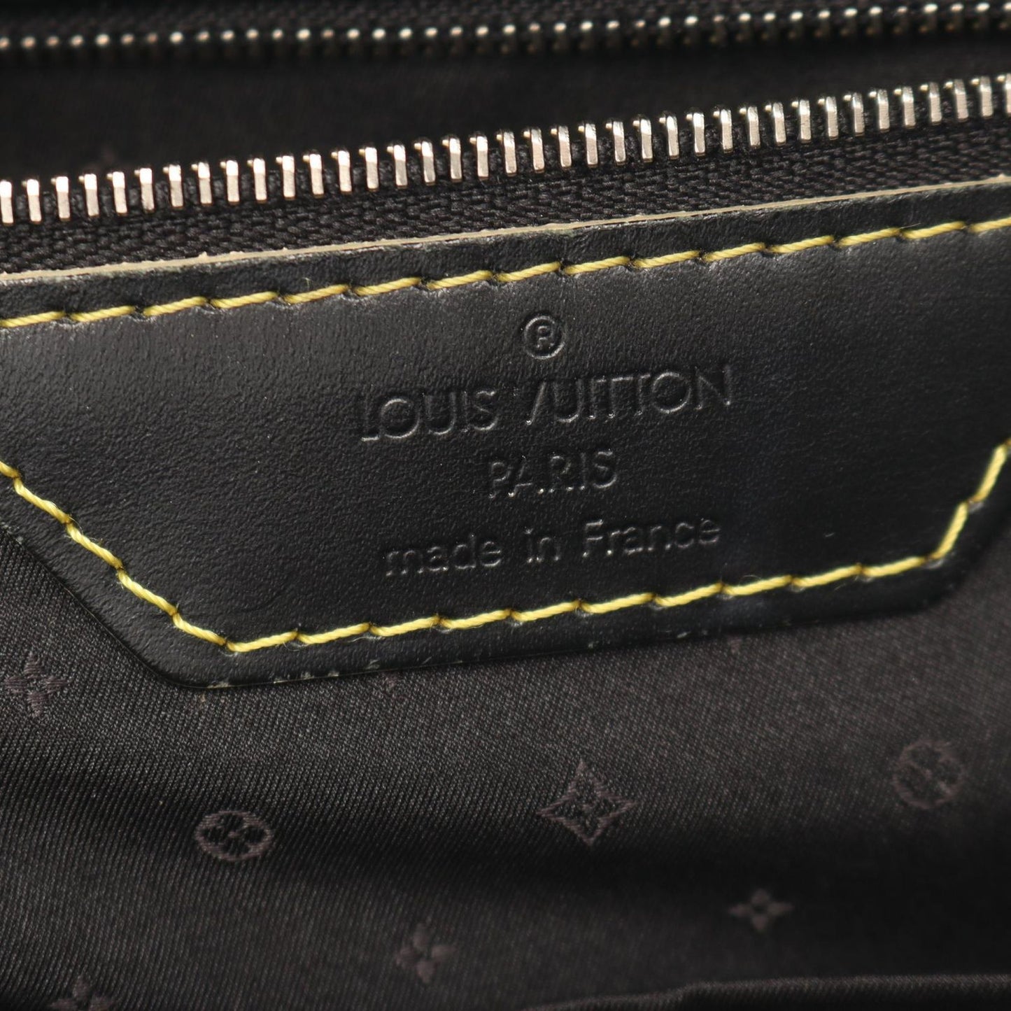 Louis Vuitton MM Suhali Noir Leather MM Handbag — view 4
