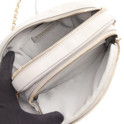 Chanel Shoulder Bag Quilted Gray Leather — view 3