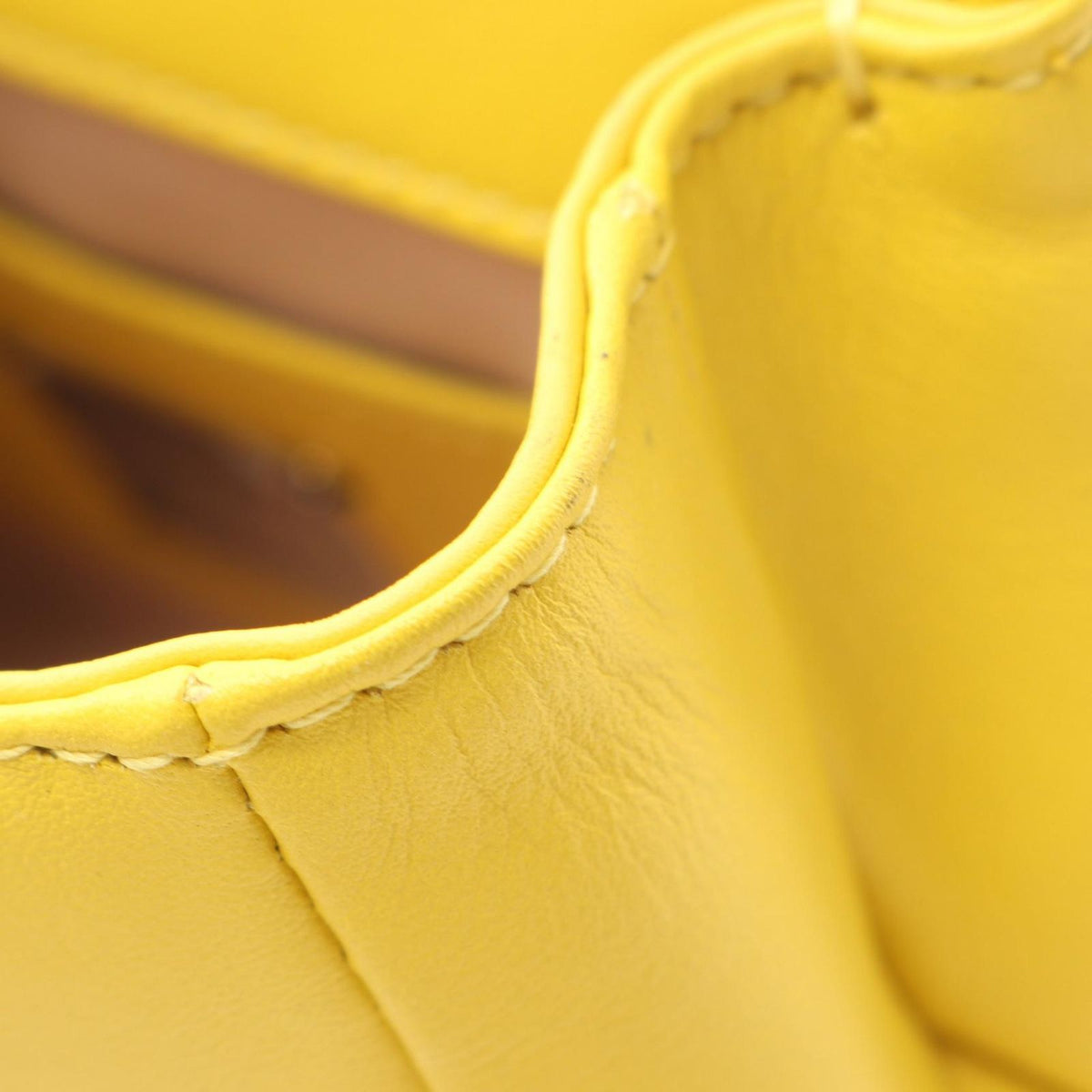 Bvlgari Shoulder Bag Serpenti Cabochon Yellow Leather — view 5