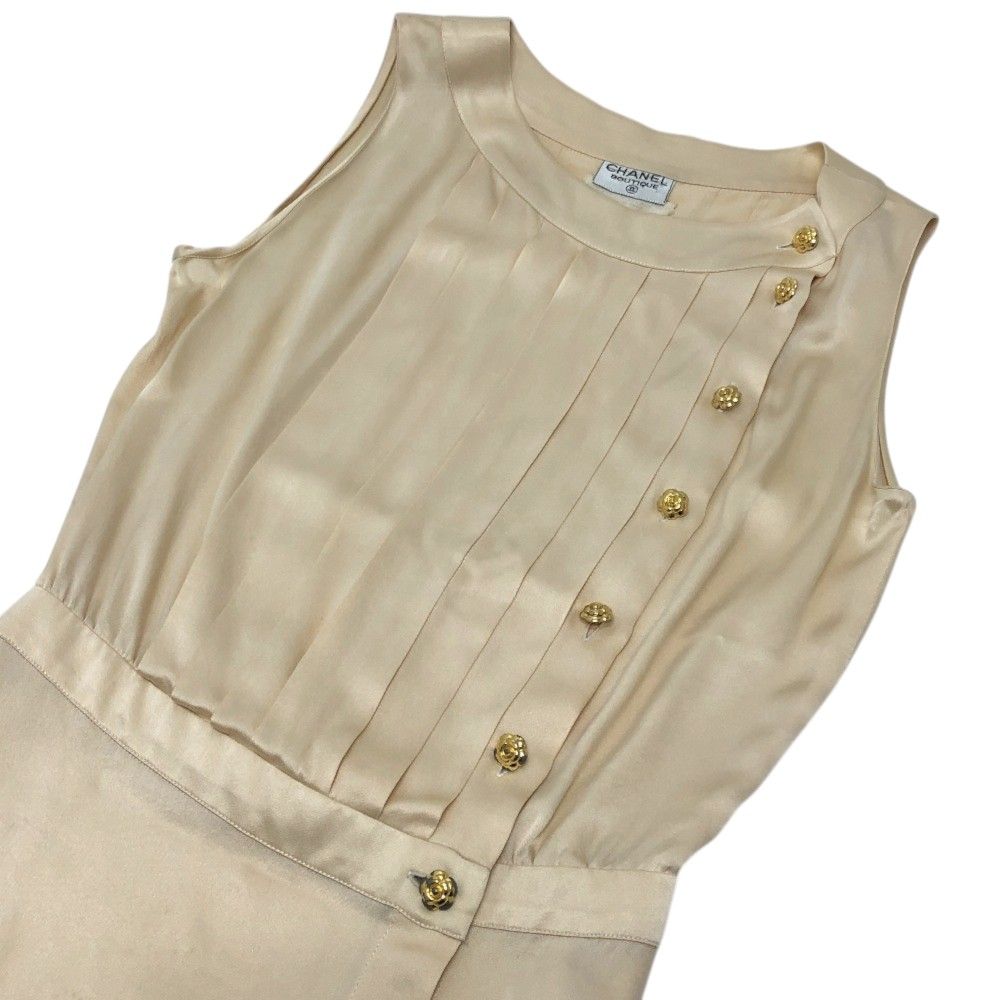 Chanel Blouse Camellia Button Silk White — view 3