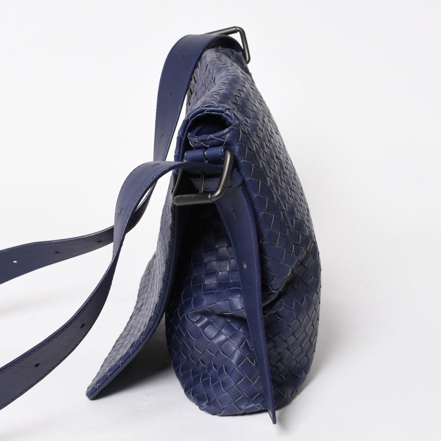 Bottega Veneta Shoulder Bag Intrecciato Blue Matte Silver — view 4