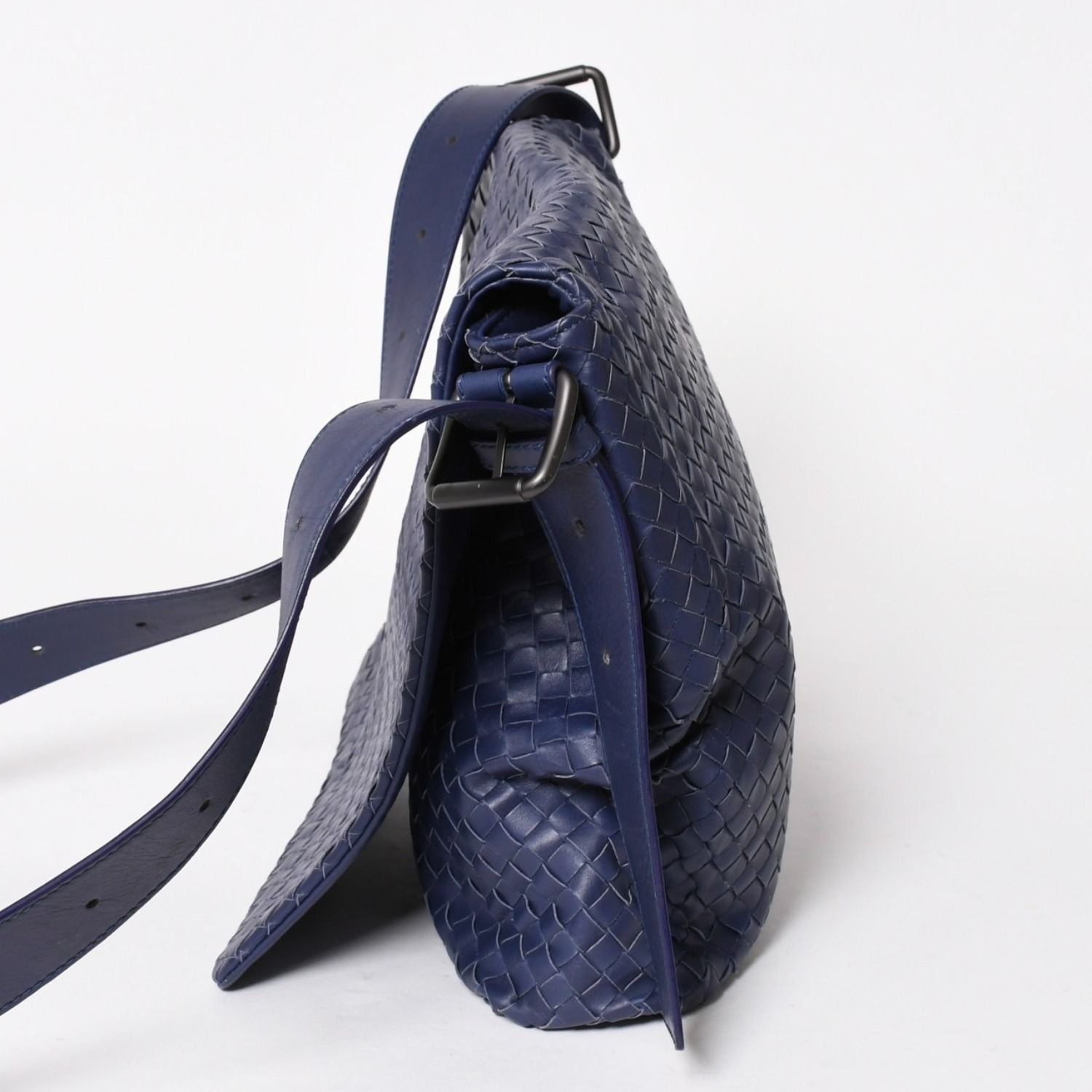 Bottega Veneta Shoulder Bag Intrecciato Blue Matte Silver — view 4