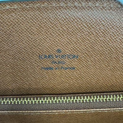 Louis Vuitton Vintage Courcel Monogram Shoulder Bag — view 8