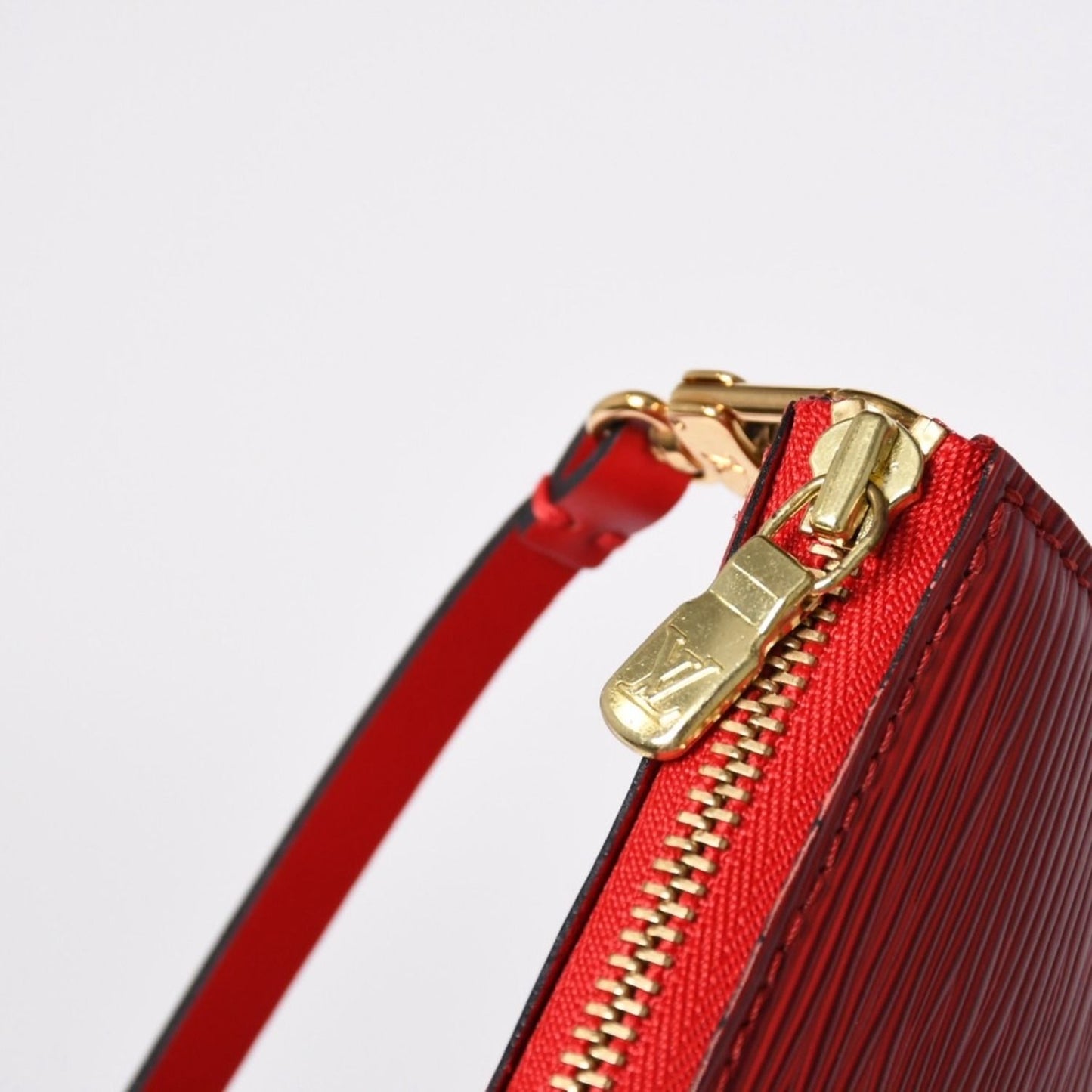 Louis Vuitton Pochette Accessoires Epi Leather Castilian Red Gold — view 7