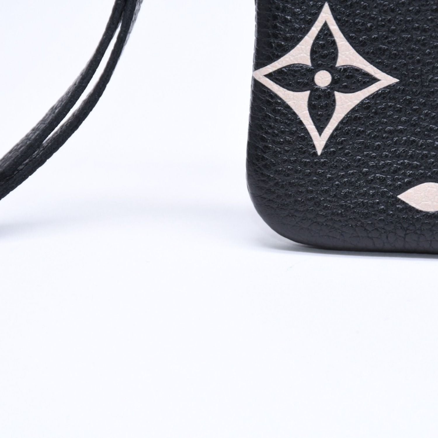 Louis Vuitton Coin Purse Monogram Empreinte Noir Pochette Cles Black Beige — view 8