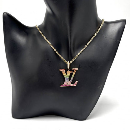 Louis Vuitton Pendant Pendentif LV XL with Adjustable Star — view 3