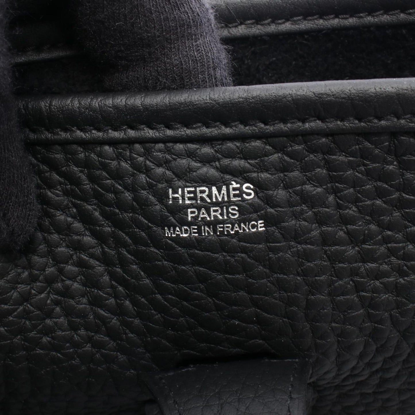 Hermes Shoulder Bag Evelyne 3 Trois PM Black Leather — view 4