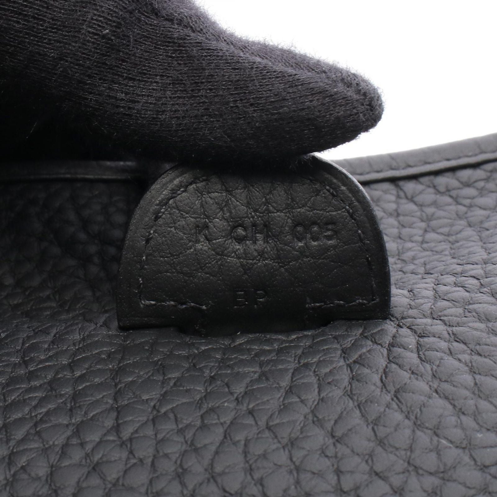 Hermes Shoulder Bag Evelyne 3 Trois PM Black Leather — view 5