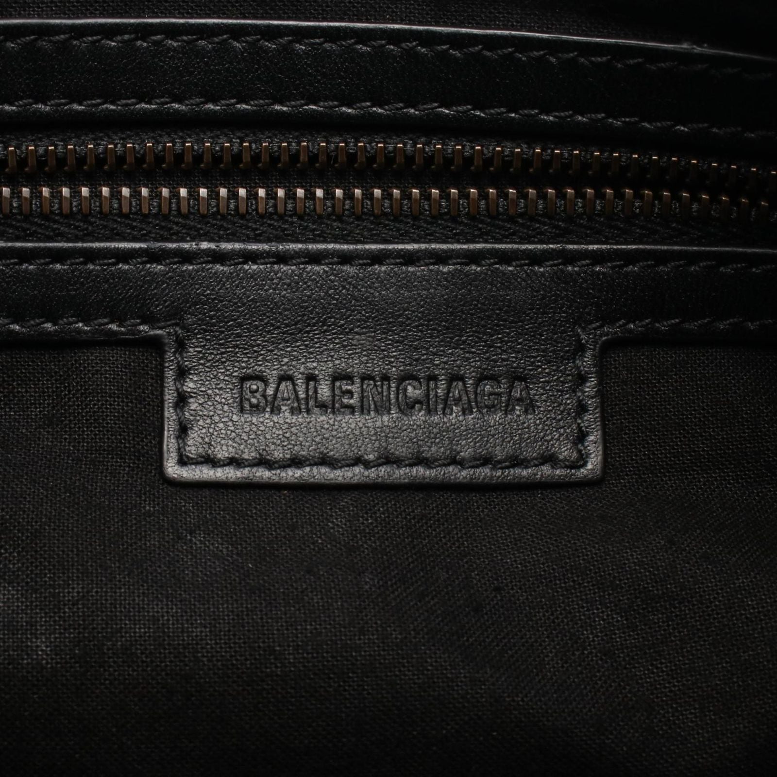 Balenciaga Shoulder Bag le Cagole Small Camel Suede — view 4