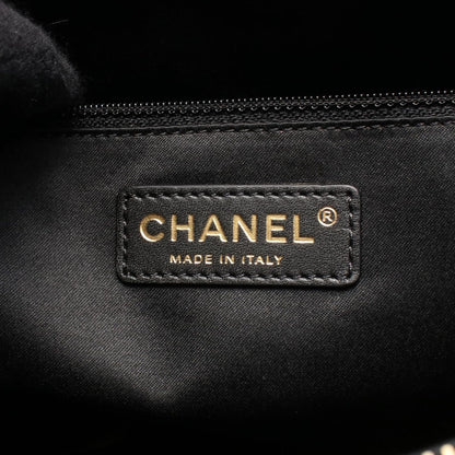 Chanel Tote Bag Quilted Grand Shopping GST Black Caviar Leather Chain — view 4