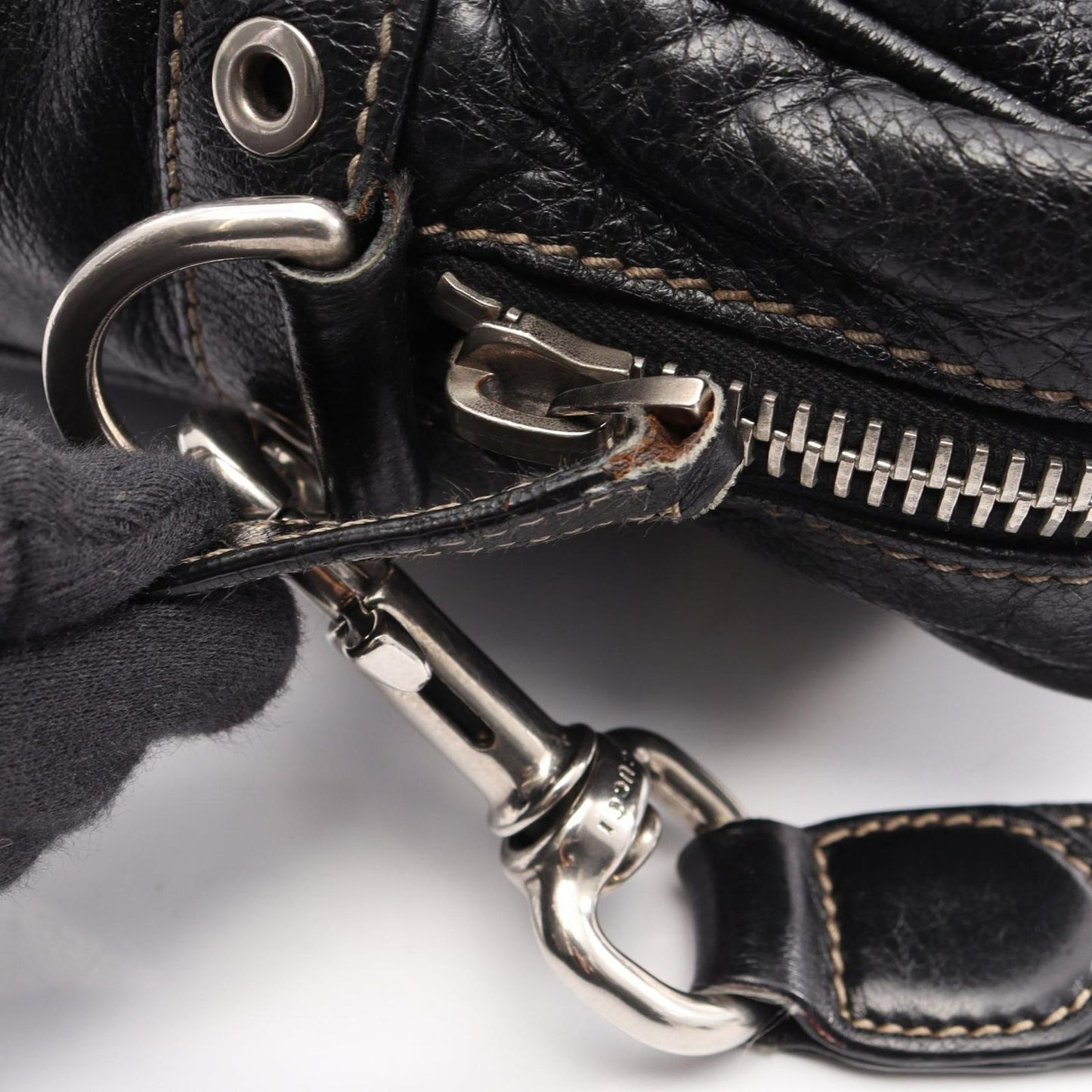 Gucci Shoulder Bag Crest Black Leather — view 7