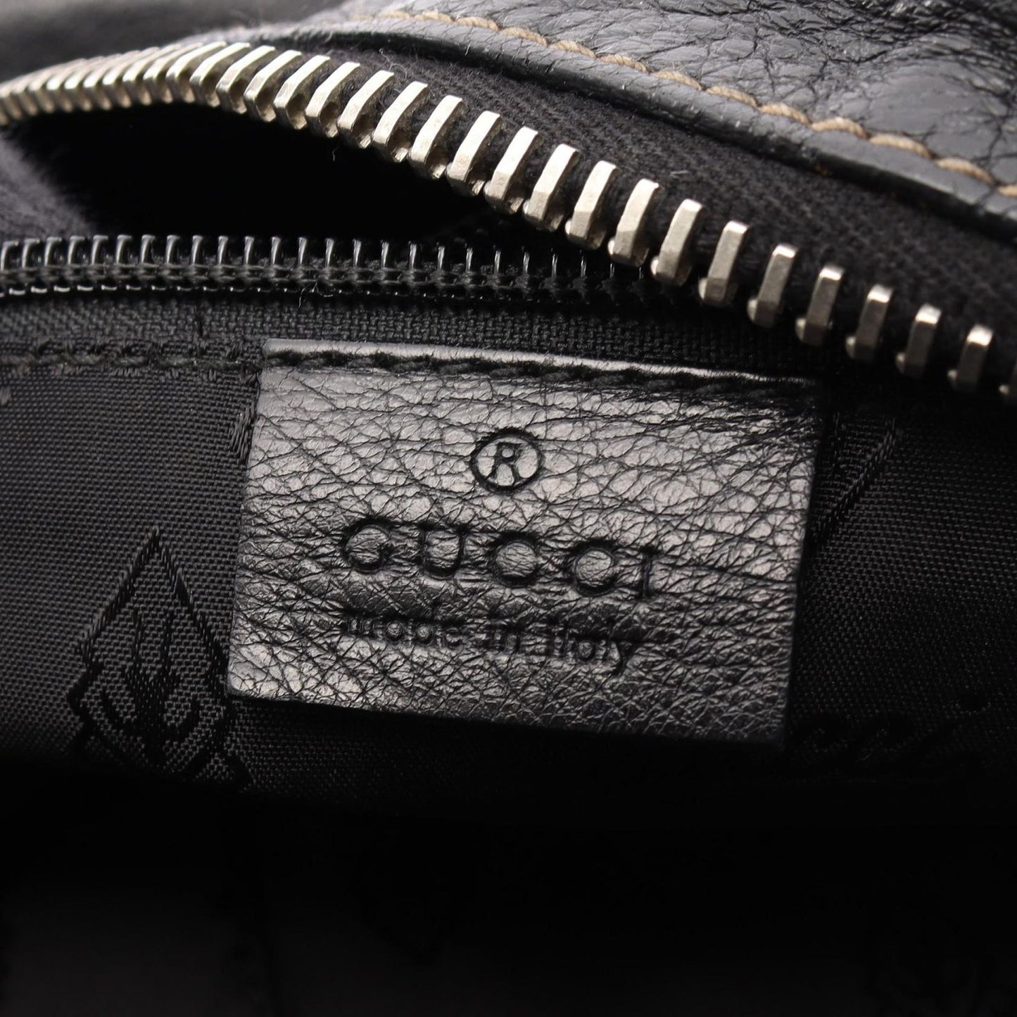 Gucci Shoulder Bag Crest Black Leather — view 4