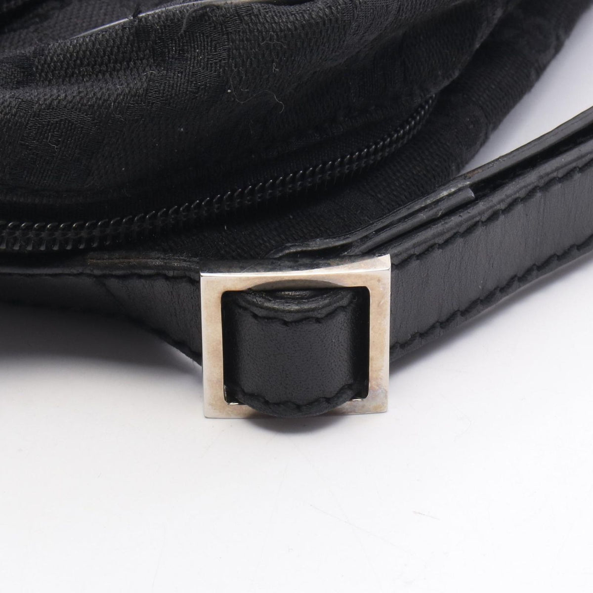 Gucci Shoulder Bag GG Canvas Black — view 7