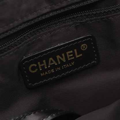 Chanel Tote Bag New Travel Line MM Black Leather New MM — view 4