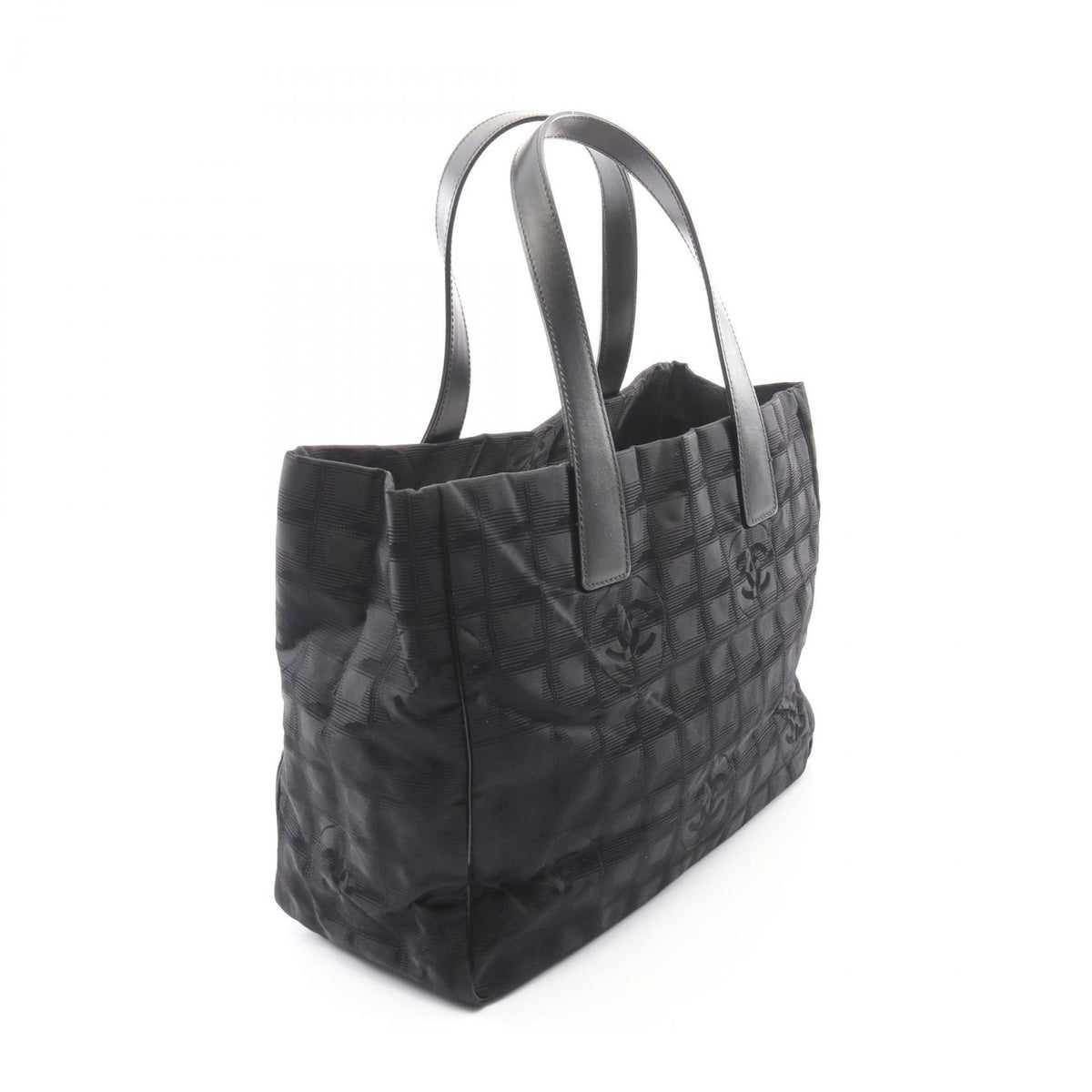 Chanel Tote Bag New Travel Line MM Black Leather New MM — view 2