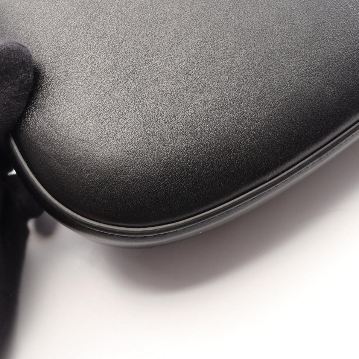 Gucci Bamboo Diva 2-Way Black Leather Handbag — view 7