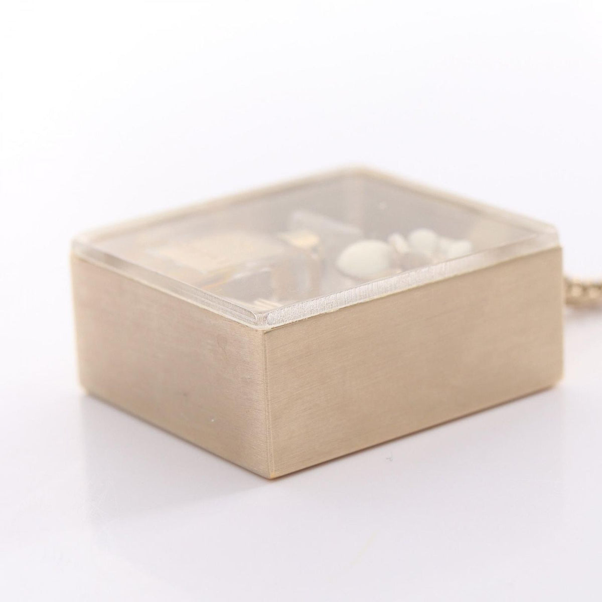 Chanel Necklace No. 5 Camellia — view 7