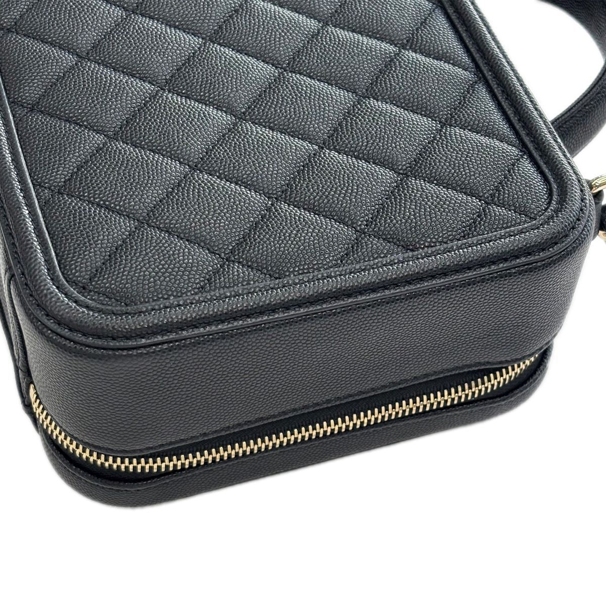 Chanel Bag CC Filigree Vanity Case 2-Way Chain Shoulder Black Champagne Gold — view 8