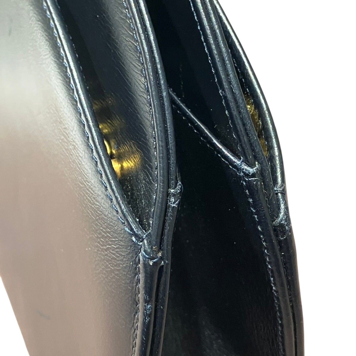 Cartier Saffiano Line Shoulder Bag Leather — view 7