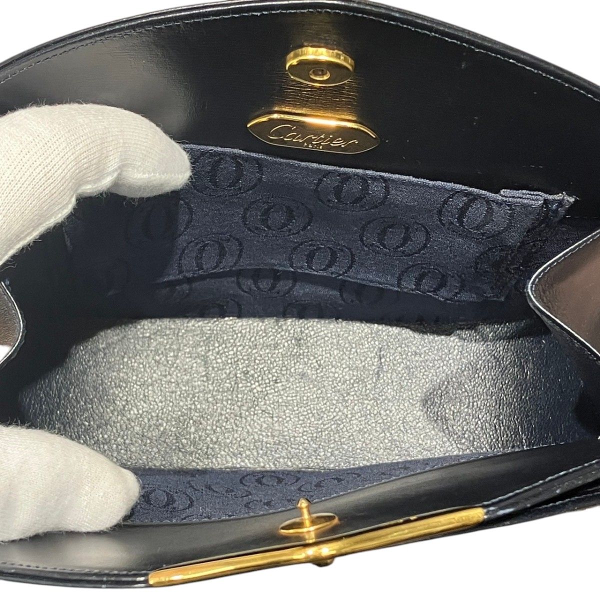 Cartier Saffiano Line Shoulder Bag Leather — view 5